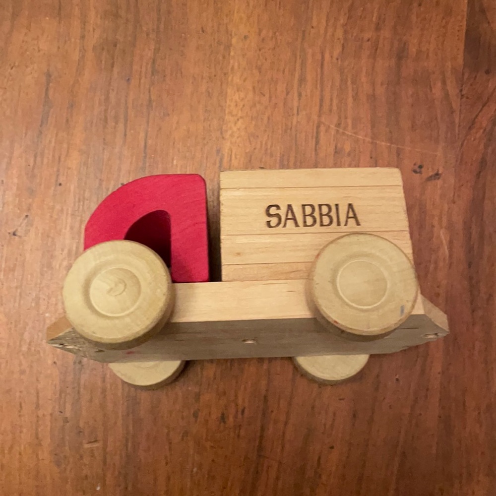 Sabbia Wooden Toy Truck